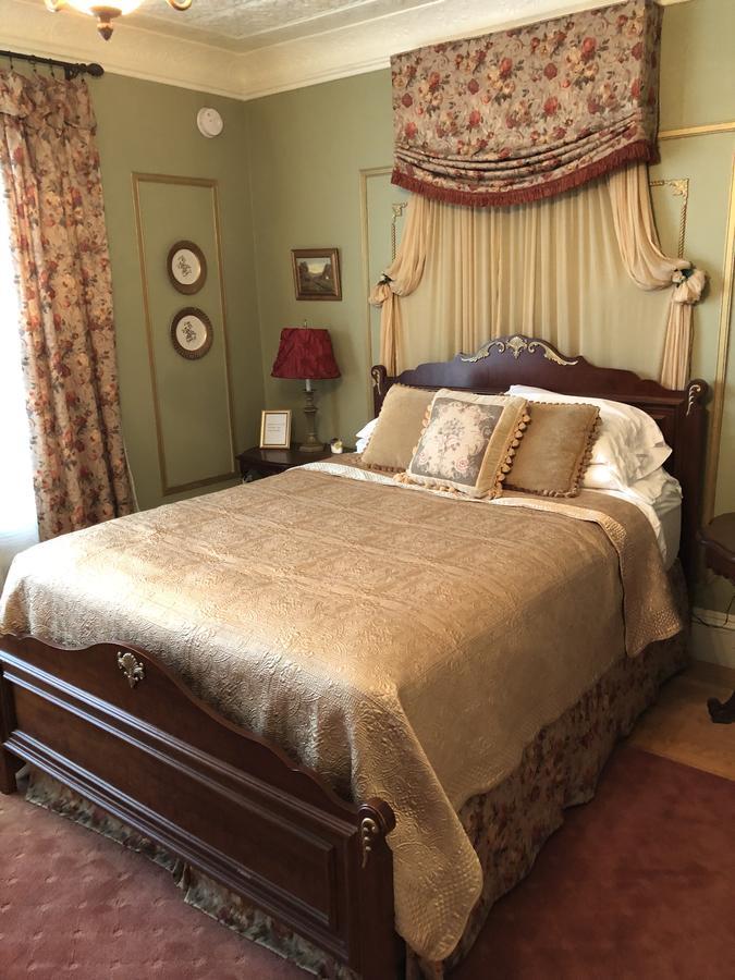 Penley House Bed & Breakfast Auburn Exteriör bild